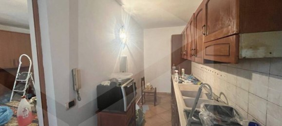 2-Zimmer Gewerbliche Immobilie in Bari, Italy, Nr. 23995 2