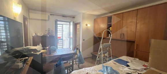 2-Zimmer Gewerbliche Immobilie in Bari, Italy, Nr. 23995 40