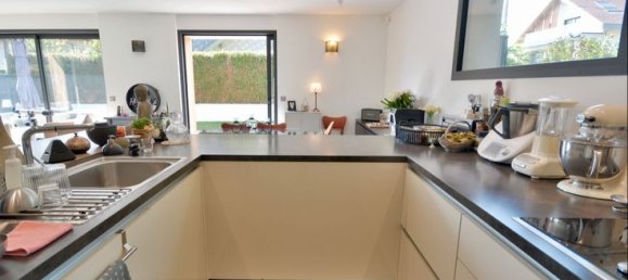 Casa de 4 dormitorios en Haute-Savoie, France No. 314962 3