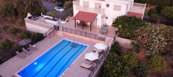 5 bedrooms Villa in Kissonerga, Cyprus No. 17870 10
