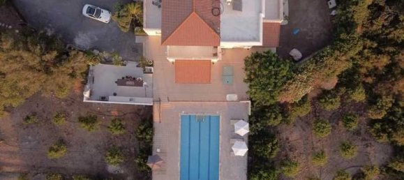 5 bedrooms Villa in Kissonerga, Cyprus No. 17870 11