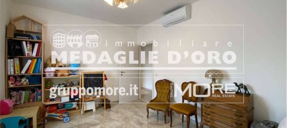 2 bedrooms Apartment in Modena, Italy No. 322937 18