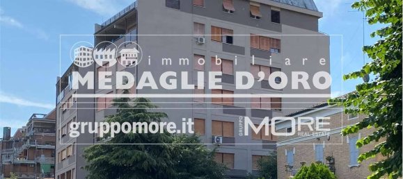 2 bedrooms Apartment in Modena, Italy No. 322937 2