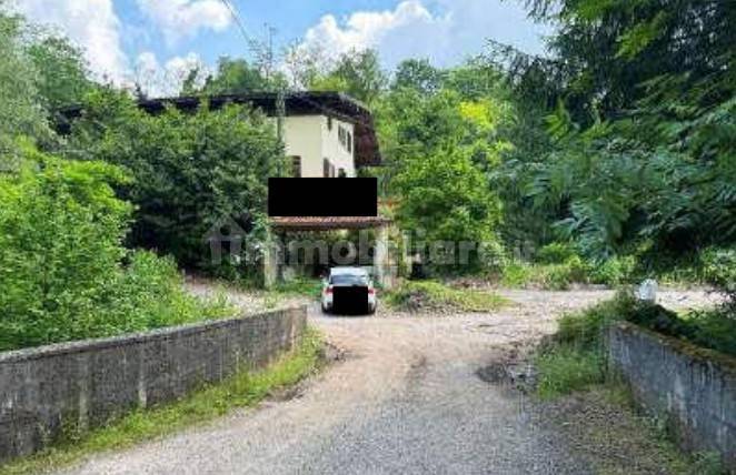 Edificio de 5 habitaciónes en Lumezzane, Italy No. 292021