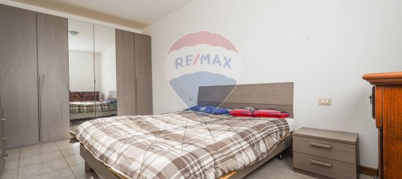 2 rooms Apartment in Brembate di Sopra, Italy No. 297775 9