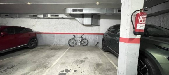 Parkplatz in Sants-Montjuic, Spain 12m², Nr. 186847 2