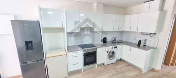 83m² Commercial property in Portimao, Portugal No. 225081 3