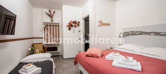 3 Schlafzimmer Wohnung in Arona, Italy, Nr. 301864 8