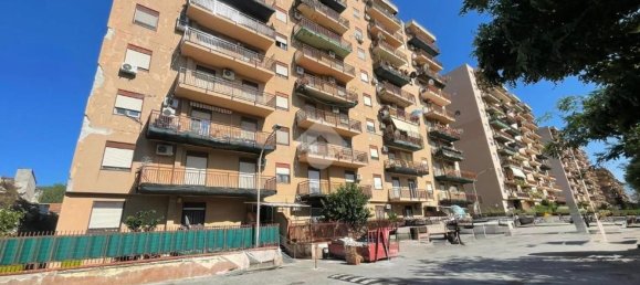 5 bedrooms Apartment in Palermo, Italy No. 348446 2