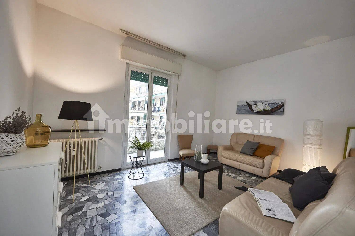 Apartamento de 4 dormitorios en Albisola Superiore, Italy No. 67858