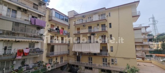 Квартира с 2 спальнями в Неаполь, Италия № 9669 47