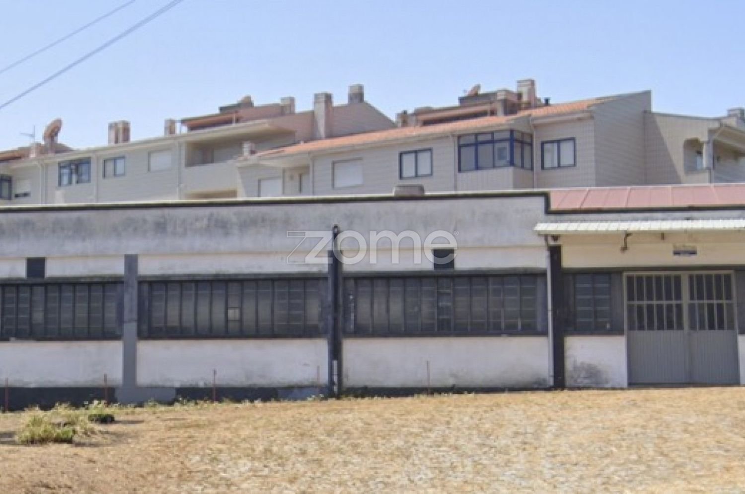 674m² Warehouse in Vila de Cucujaes, Portugal No. 20186