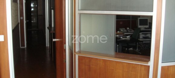 674m² Warehouse in Vila de Cucujaes, Portugal No. 20186 10