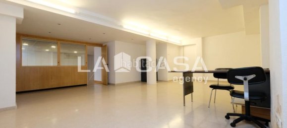 138m² Commercial property in Barcelona, Spain No. 171437 7