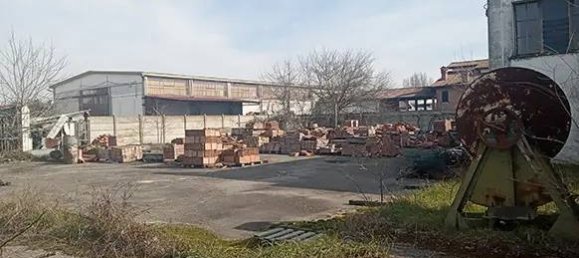 9 rooms Warehouse in Codigoro, Italy No. 82030 6