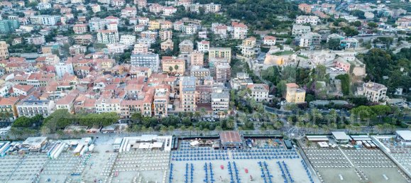 5 Schlafzimmer Villa in Finale Ligure, Italy, Nr. 335908 12