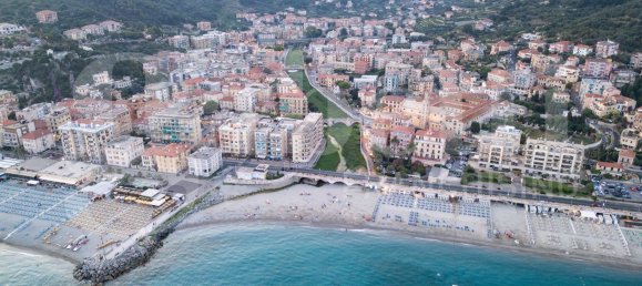 5 Schlafzimmer Villa in Finale Ligure, Italy, Nr. 335908 19