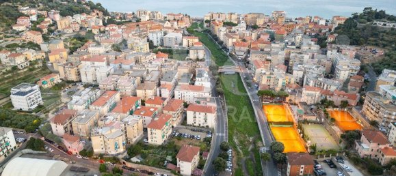 5 Schlafzimmer Villa in Finale Ligure, Italy, Nr. 335908 21