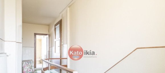 4 rooms House in Creazzo, Italy No. 72085 9