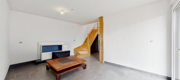 Apartamento de 3 dormitorios en Florange, France No. 63834 15