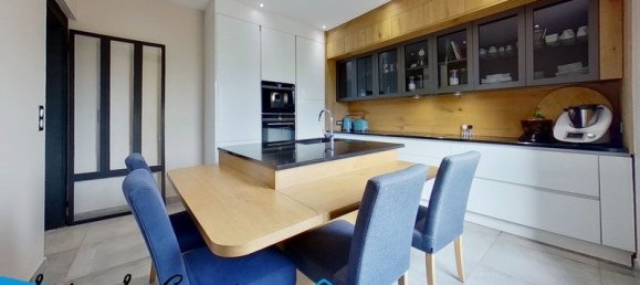 Apartamento de 3 dormitorios en Florange, France No. 63834 3