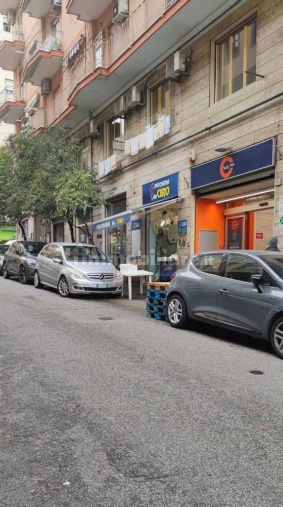 38m² Commercial property in Salerno, Italy No. 317649