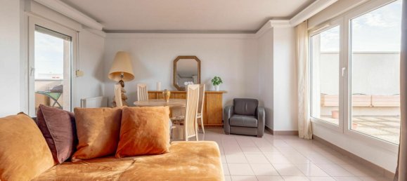 3 Schlafzimmer Doppelhaus in Creteil, France, Nr. 163953 5