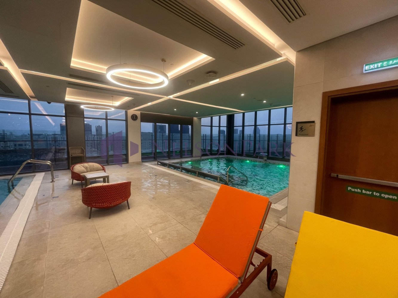 Escritório T4 em Doha, Qatar N.º 928