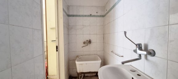 90m² Commercial property in Caserta, Italy No. 175611 11