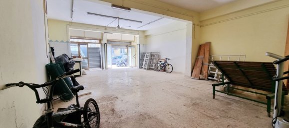 90m² Commercial property in Caserta, Italy No. 175611 2