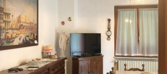 10-salle Villa à Montegrino Valtravaglia, Italy No. 184230 17