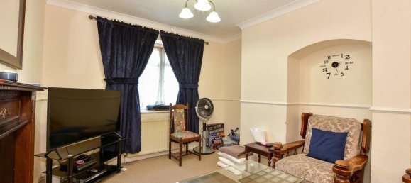 2 Schlafzimmer Haus in Essex, United Kingdom, Nr. 4147 2