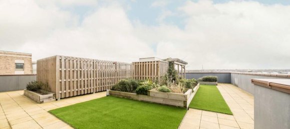 Studio in Canary Wharf, United Kingdom No. 5649 6