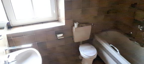 Здание с 14 комнатами в Хоф, Германия № 119202 20