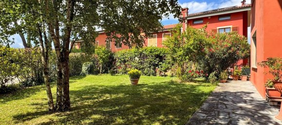 5 rooms Apartment in Lucca, Italy No. 62094 20