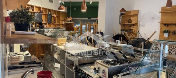 2 rooms Commercial property in Andria, Italy No. 237112 6