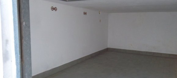 19m² Garage in Cerveteri, Italy No. 77316 3