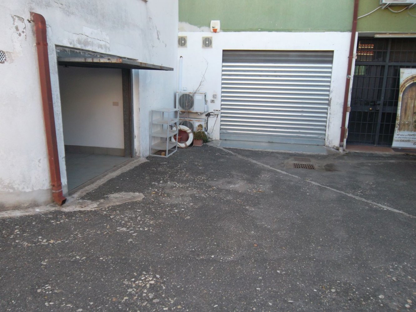 19m² Garage in Cerveteri, Italy No. 77316