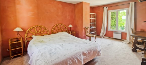 4 bedrooms House in Uzes, France No. 309101 21