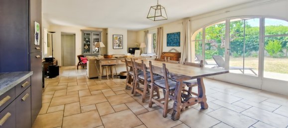 4 bedrooms House in Uzes, France No. 309101 16