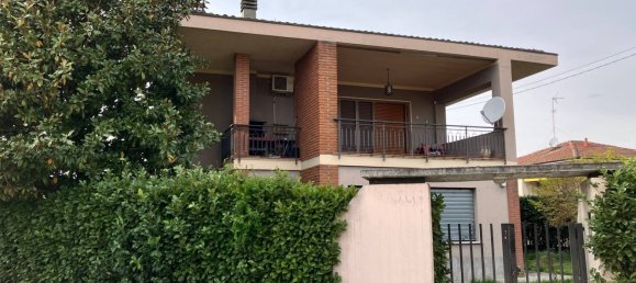 5 Schlafzimmer Villa in Mede, Italy, Nr. 365662 7