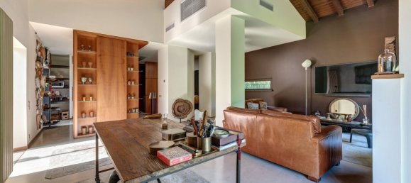 Вилла с 10 спальнями в Тавернерио, Италия № 361915 8