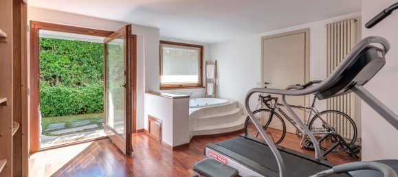 Вилла с 10 спальнями в Тавернерио, Италия № 361915 36