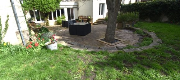 6 bedrooms House in Dreux, France No. 155338 17