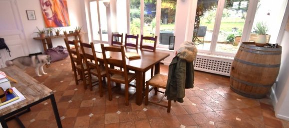 6 bedrooms House in Dreux, France No. 155338 3