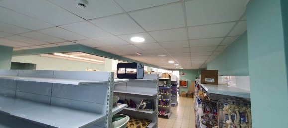 1غرفة عقار تجاري في Varese, Italy رقم 360415 10