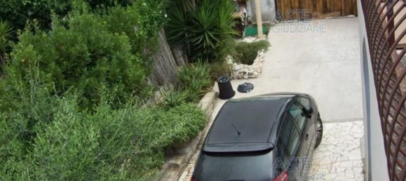 11 rooms House in Aprilia, Italy No. 229305 25