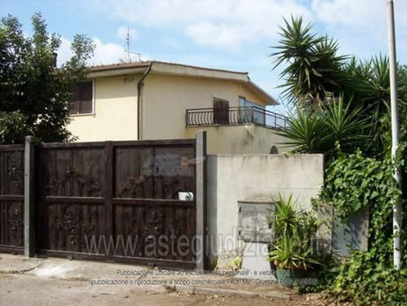 11 rooms House in Aprilia, Italy No. 229305
