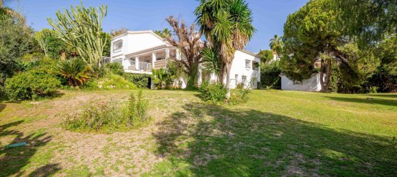 5 bedrooms Villa in Estepona, Spain No. 139617 10