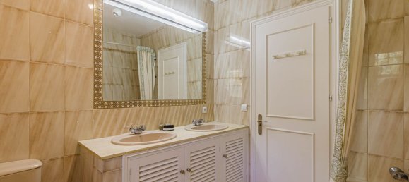 5 bedrooms Villa in Estepona, Spain No. 139617 17